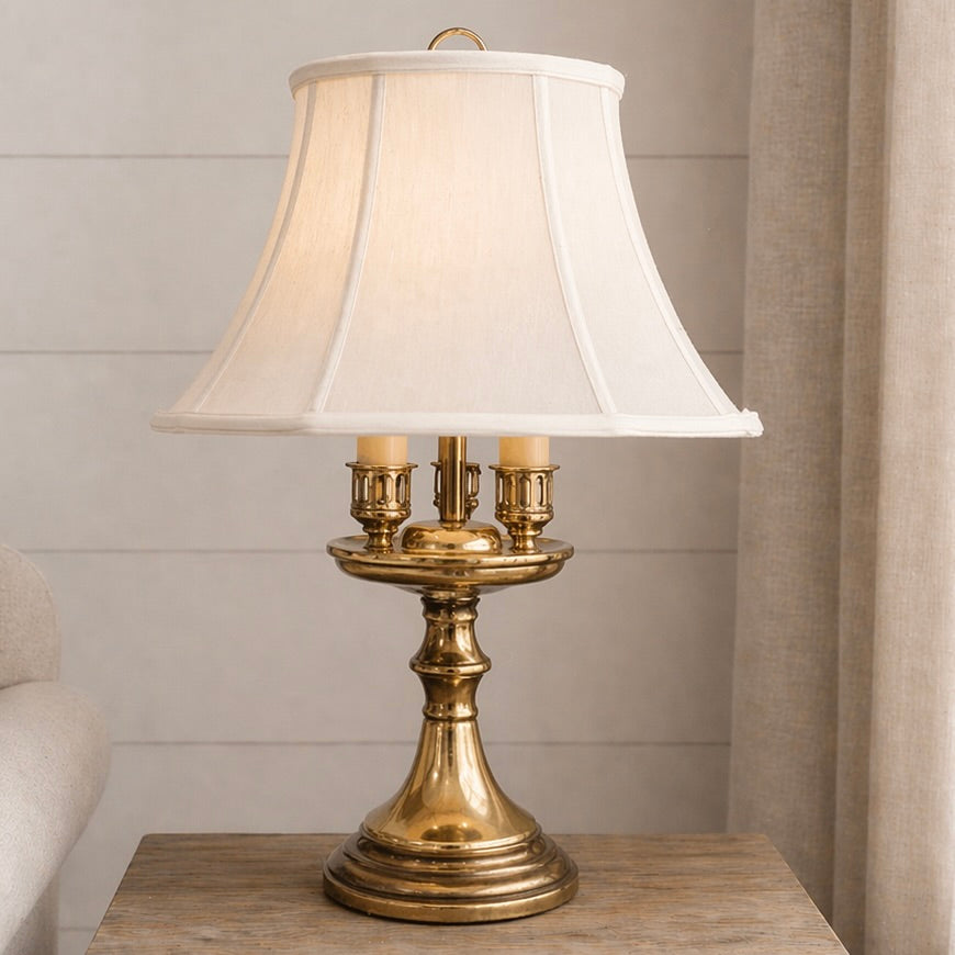 Lamp with 3 intensities