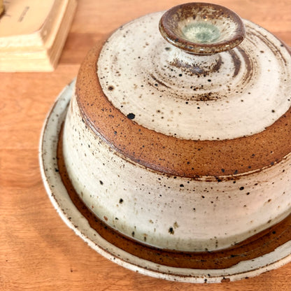 Cloche à fromage en grès