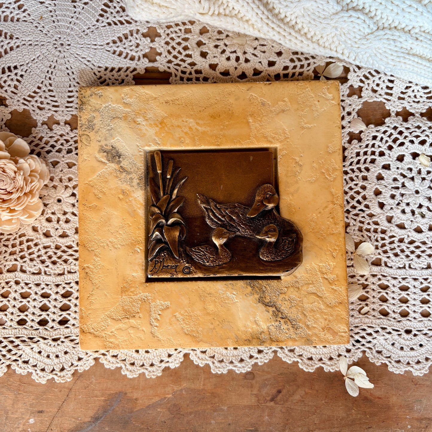 Duck frame