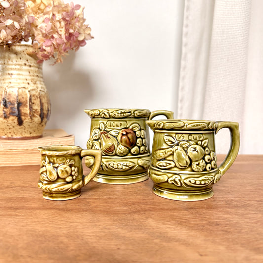 Tasses à mesurer vintage