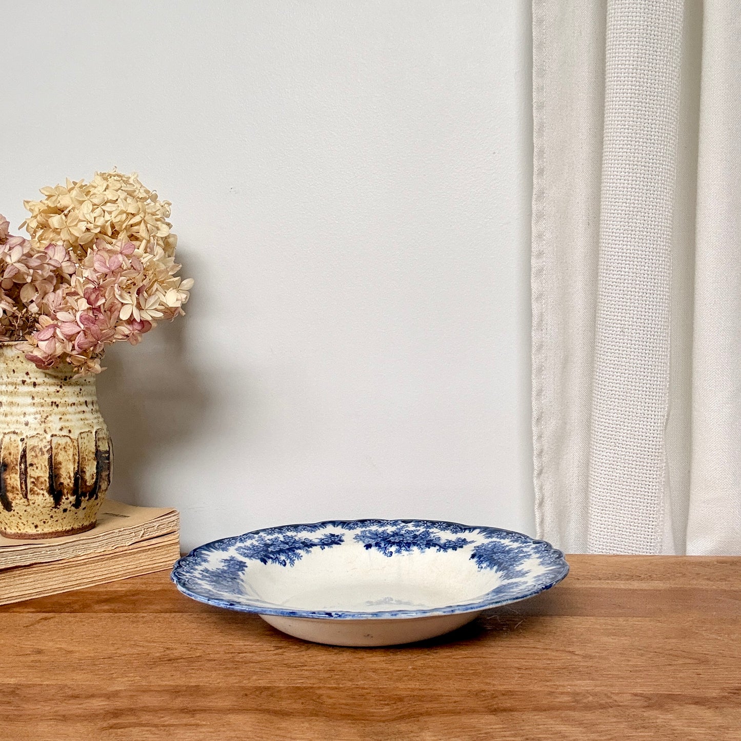 Assiette creuse antique