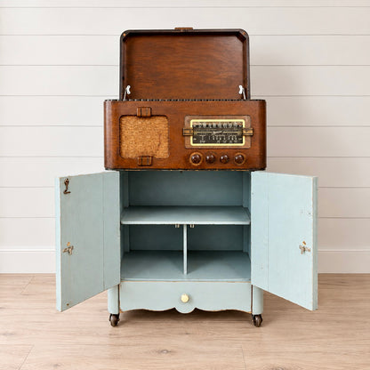 Meuble-radio vintage avec rangement