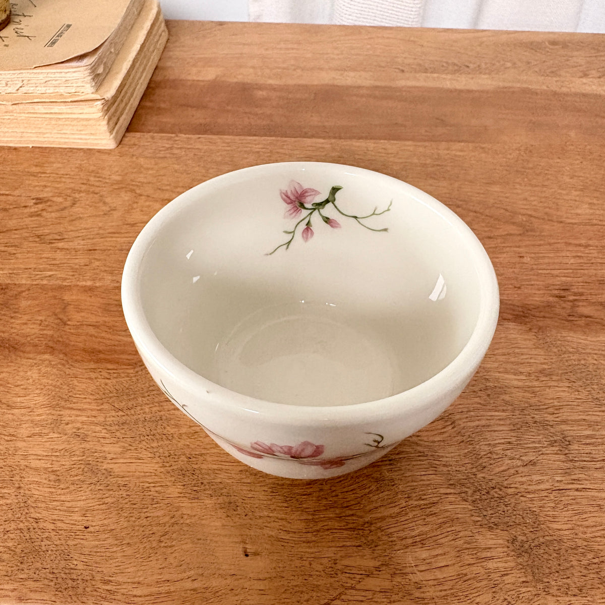 Petit bol en porcelaine