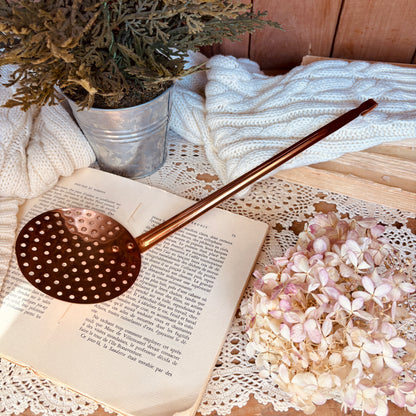 Spatule/écumoire en cuivre