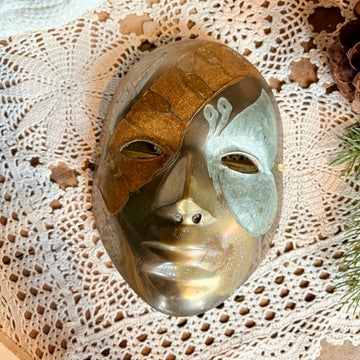 Masque vénitien en laiton