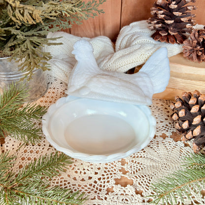 Coffret poule en Milkglass