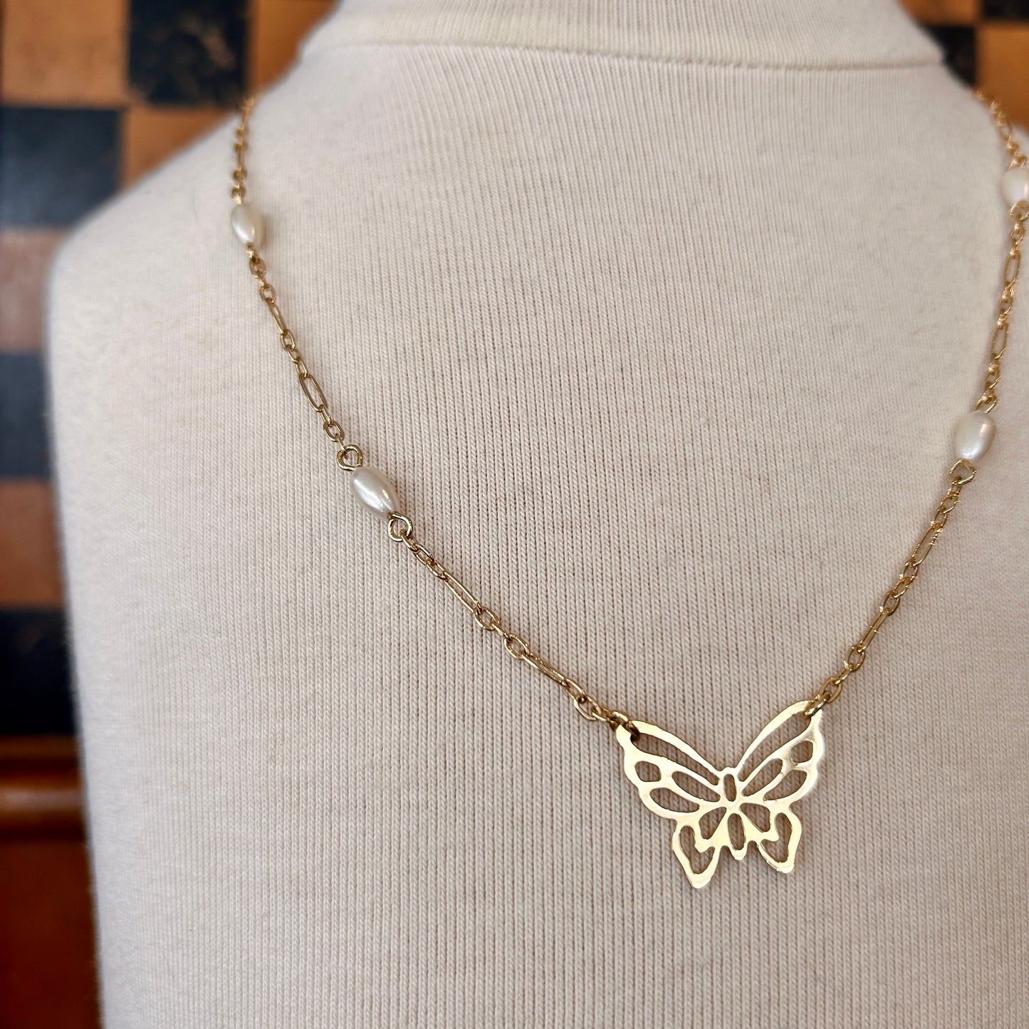 Collier papillon doré