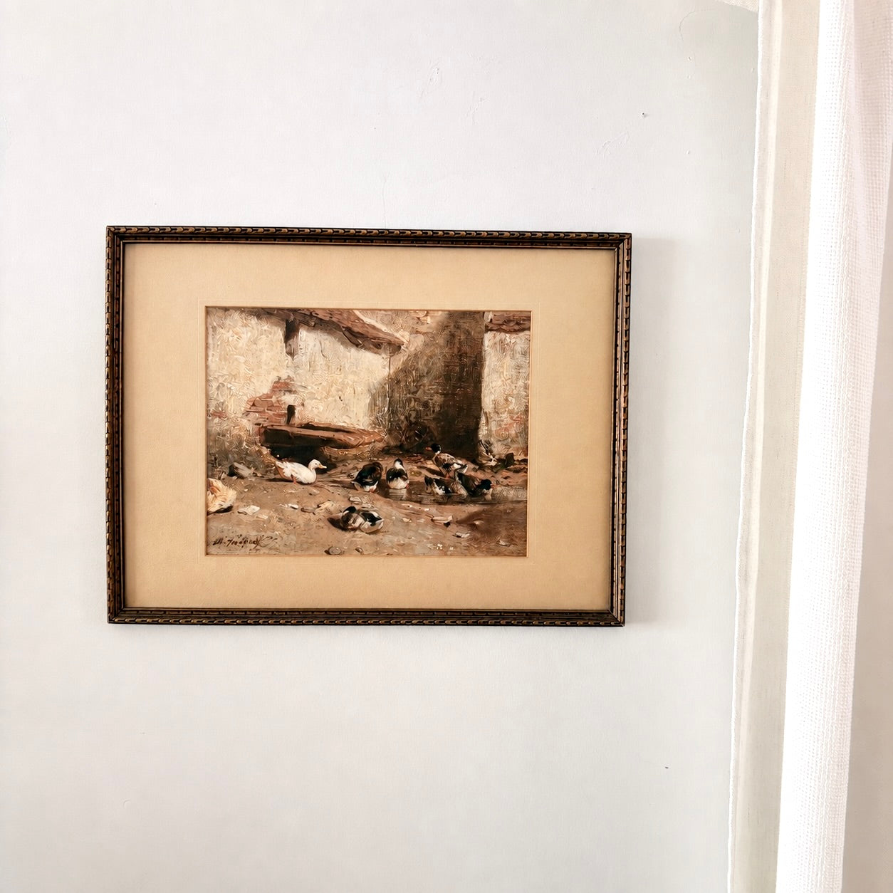 Canvas print - The cellist