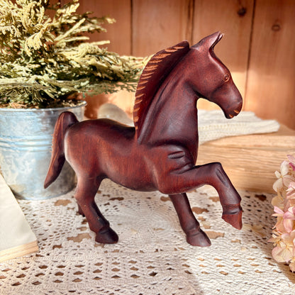 Cheval décoratif en bois