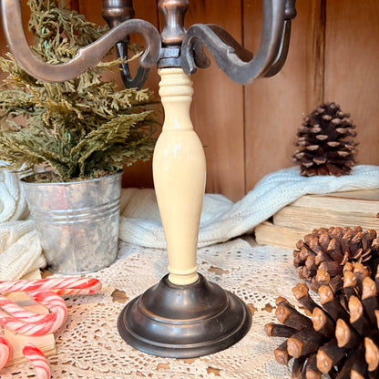 Three-branch candelabrum