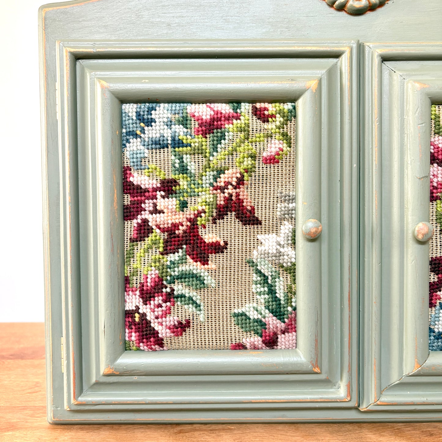 Armoire à épices vintage